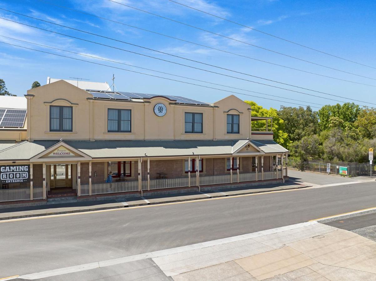 The Tanunda Club Guest Suites Esterno foto